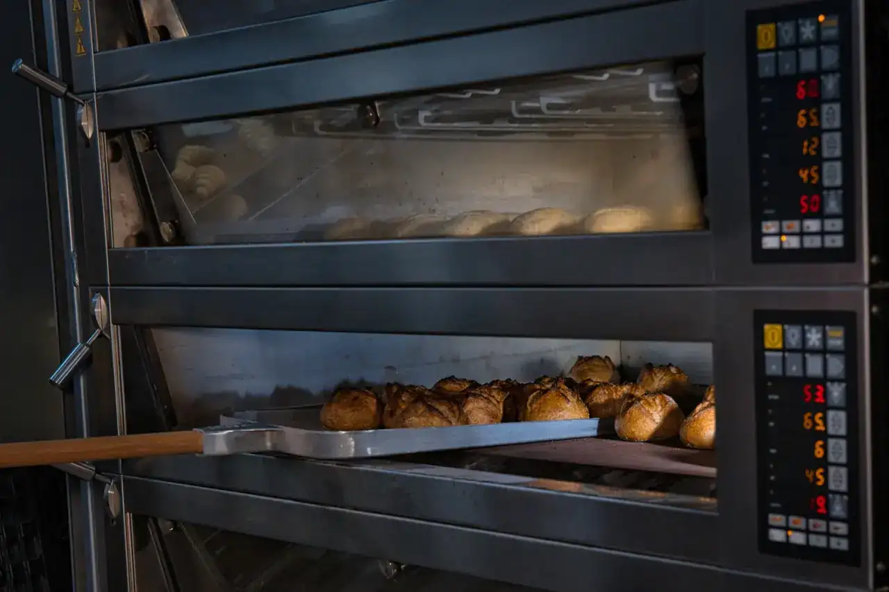 Horno Balay mostrando el código E011 y su sensor de temperatura