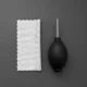 Guía visual para limpiar auriculares y altavoces, con paño suave