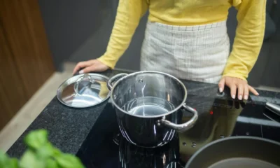 Placa de inducción no detecta sartén sobre una cocina moderna