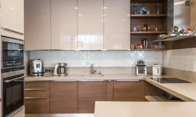Placa de inducción Balay con aviso de ventilación y zona inferior despejada