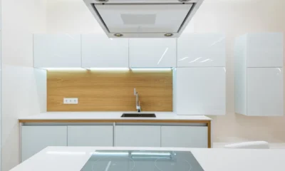 Placa de inducción Balay con el código E05 31 visible en el panel táctil
