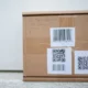 Escaneo de un pasaporte digital de producto​ mediante código QR en un artículo físico