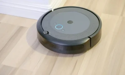 Imagen de reemplazo de batería en Roomba para ilustrar el Error de carga 9 Roomba