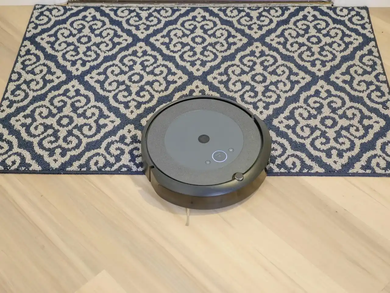 Error 2 iRobot Roomba: Roomba en base de carga durante el proceso de solución del problema