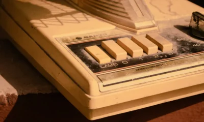 Panel de una lavadora Balay mostrando el código E80 junto al selector de programas